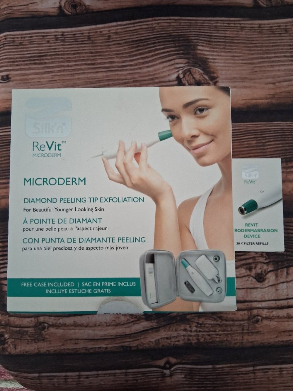 NWT Silk'n ReVit Microderm Device + 30 Spare Filters